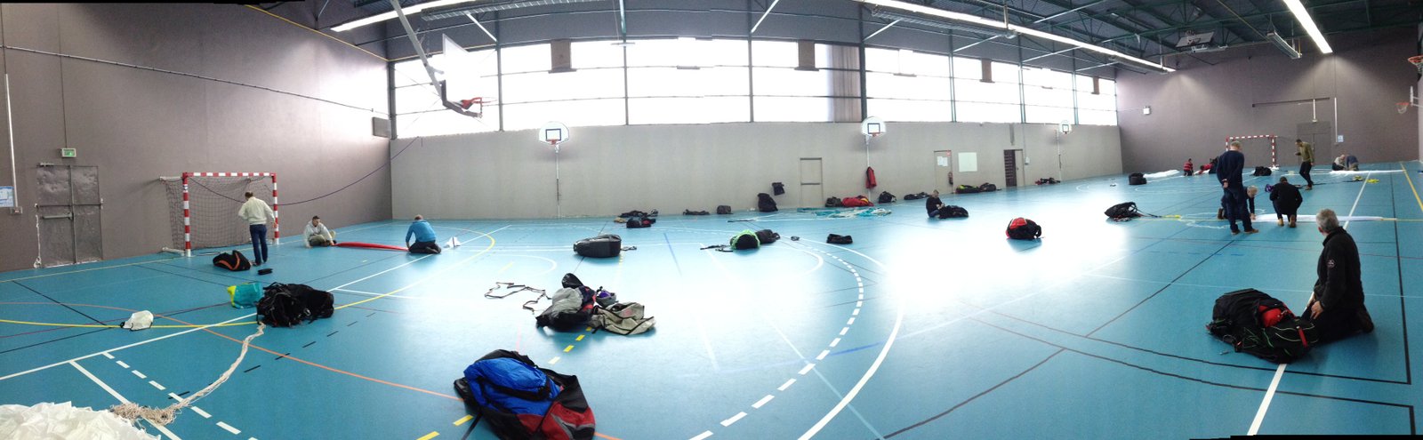 You are currently viewing séance pliage de parachutes